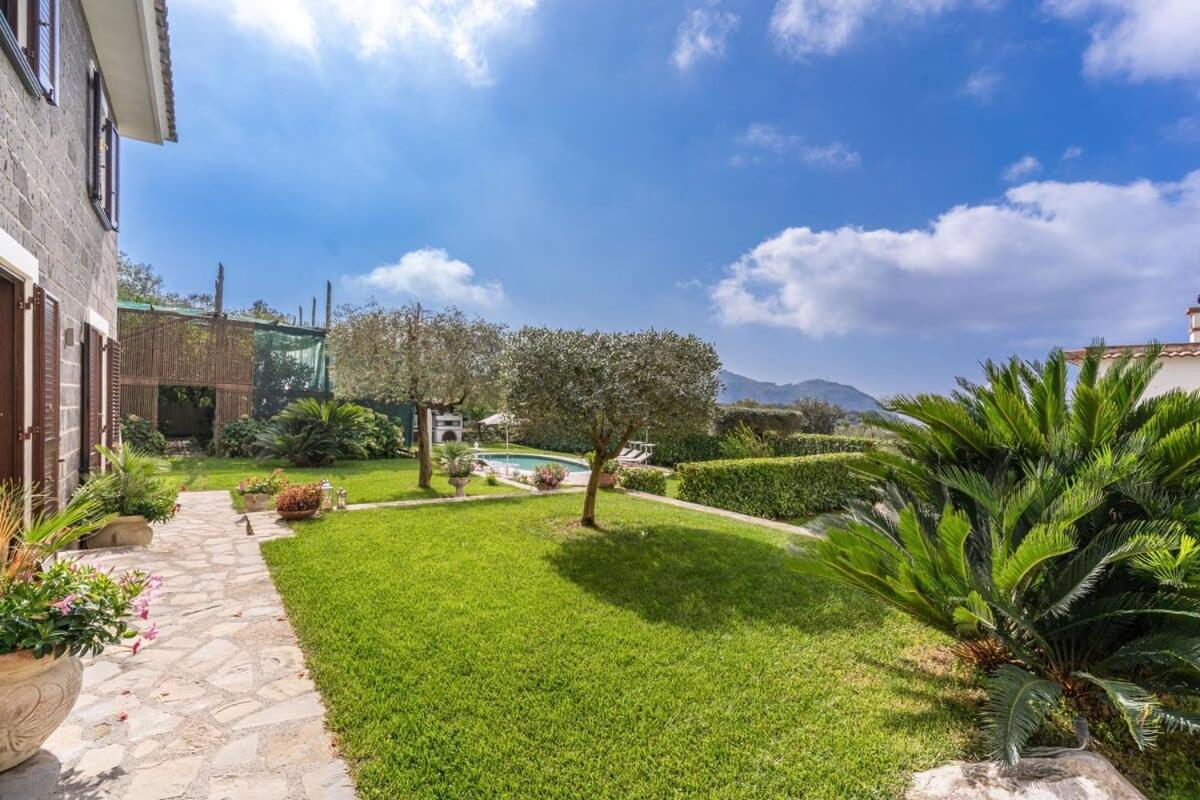 Villa Mimosa Rustic Elegance Views & Pool ماسّا لوبْرينسِ المظهر الخارجي الصورة